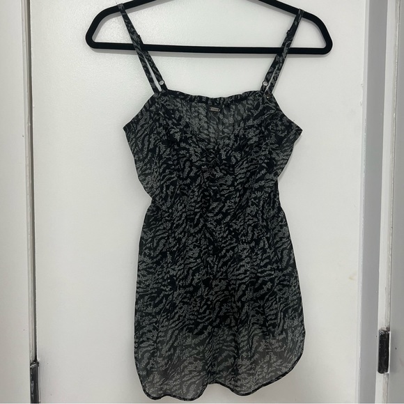 Vintage Guess Camisole / Tank - Flowy - Zebra Stripe - Black White - Sma… - Picture 2 of 9